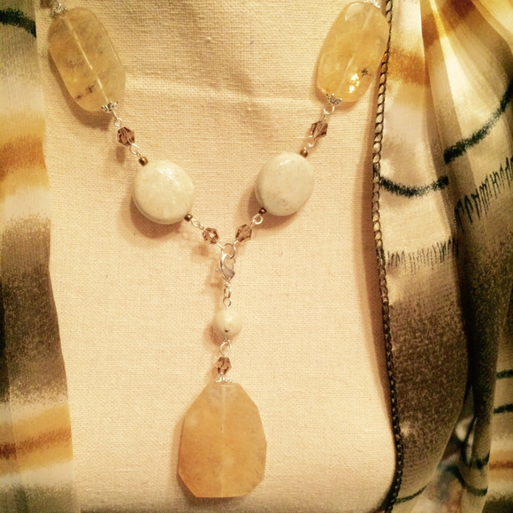 Quartz Necklace - Picture 3 of 8